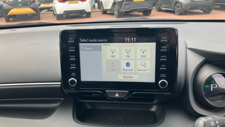 Toyota Yaris 1.5 Hybrid Design 5dr CVT Hybrid Hatchback